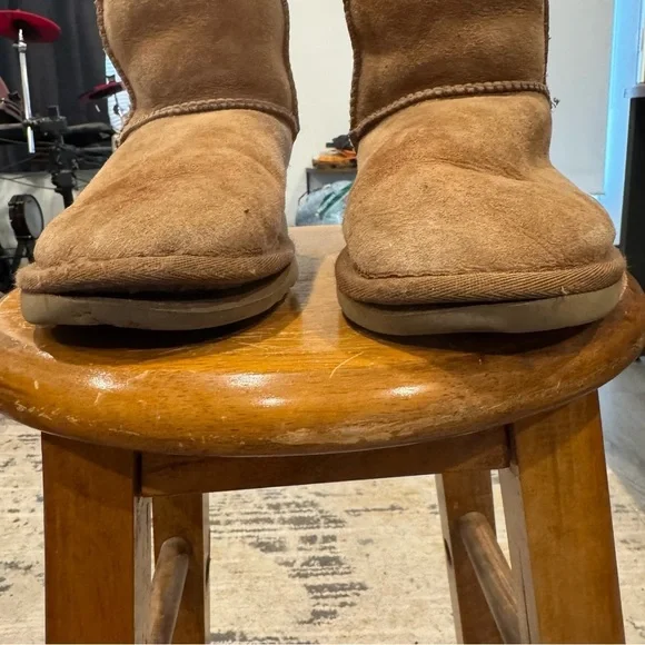 UGG Classic Tall US Women’s Chestnut Boots, size 5, Pre Owned 5815 - Picture 2 of 9